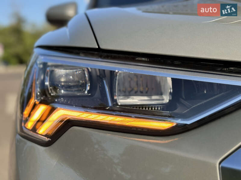 Внедорожник / Кроссовер Audi Q3 2021 в Одессе