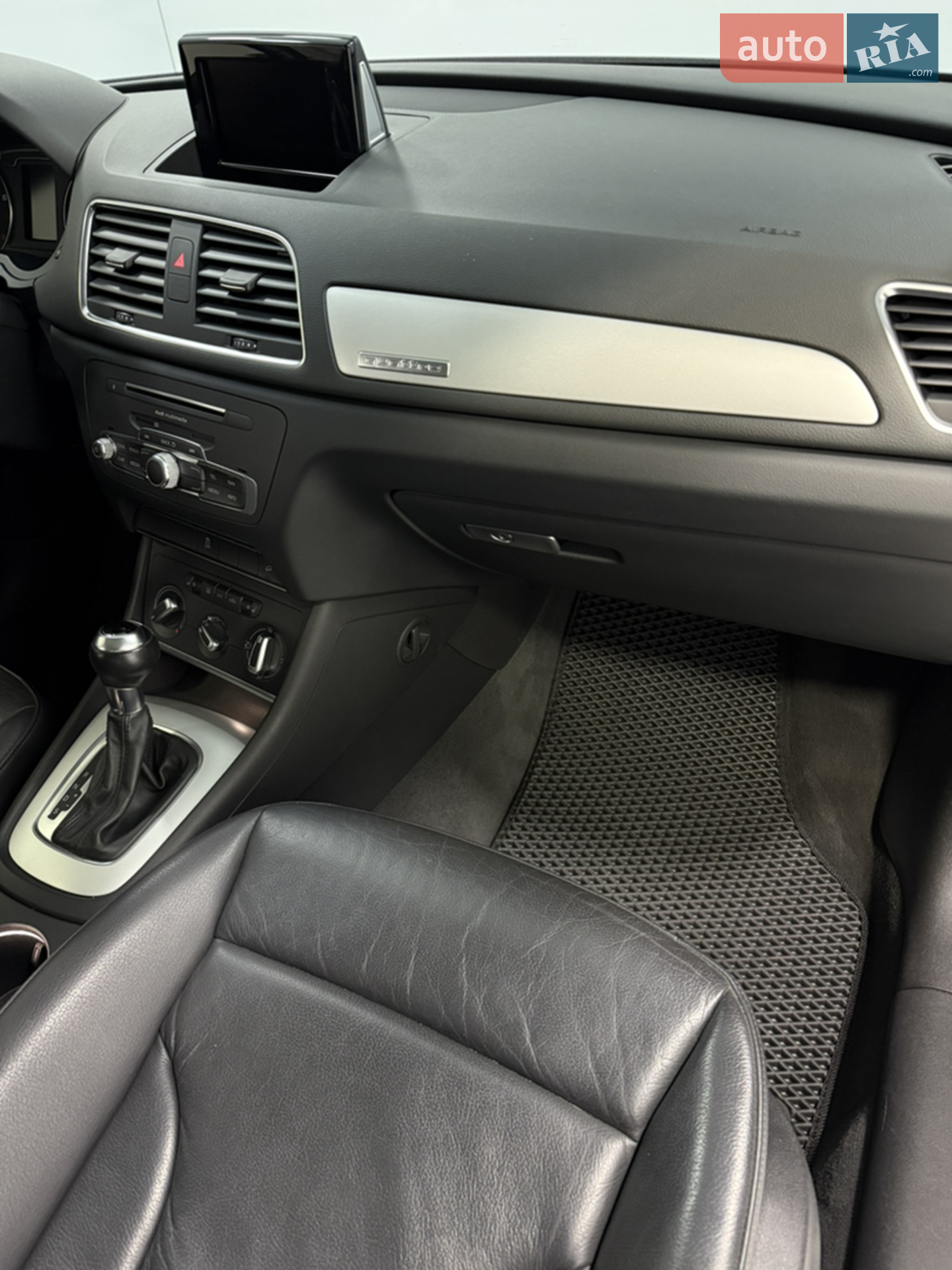 2017 Audi Q3 - мініатюра 21