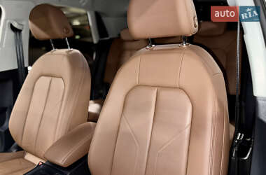 Внедорожник / Кроссовер Audi Q3 2022 в 