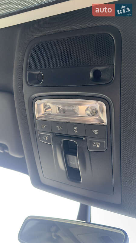 Внедорожник / Кроссовер Audi Q3 2017 в Львове