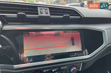 Внедорожник / Кроссовер Audi Q3 2019 в 