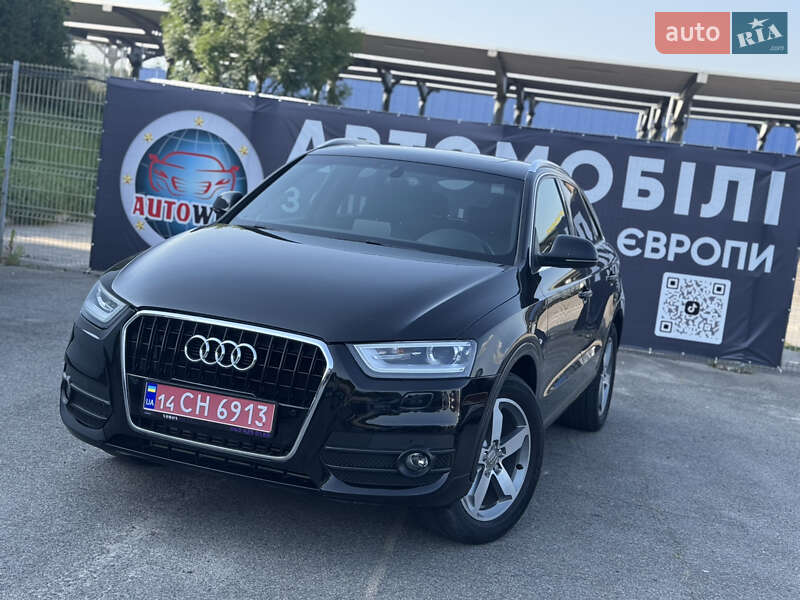 Внедорожник / Кроссовер Audi Q3 2015 в 