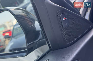 Внедорожник / Кроссовер Audi Q3 2015 в 