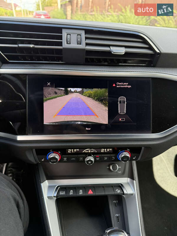 Внедорожник / Кроссовер Audi Q3 2020 в Житомире