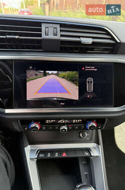 Внедорожник / Кроссовер Audi Q3 2020 в 