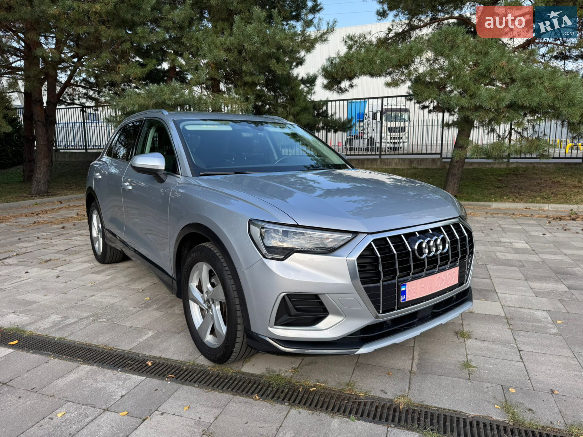 2020 Audi Q3 - фото 1