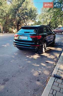 Внедорожник / Кроссовер Audi Q3 2024 в 
