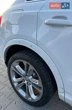 Внедорожник / Кроссовер Audi Q3 2016 в 