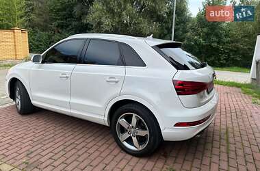 Позашляховик / Кросовер Audi Q3 2015 в 