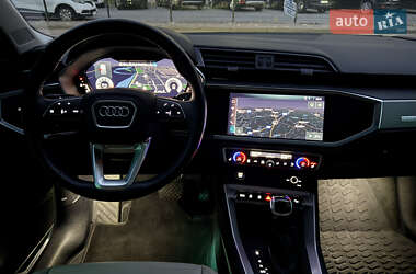 Внедорожник / Кроссовер Audi Q3 2021 в 