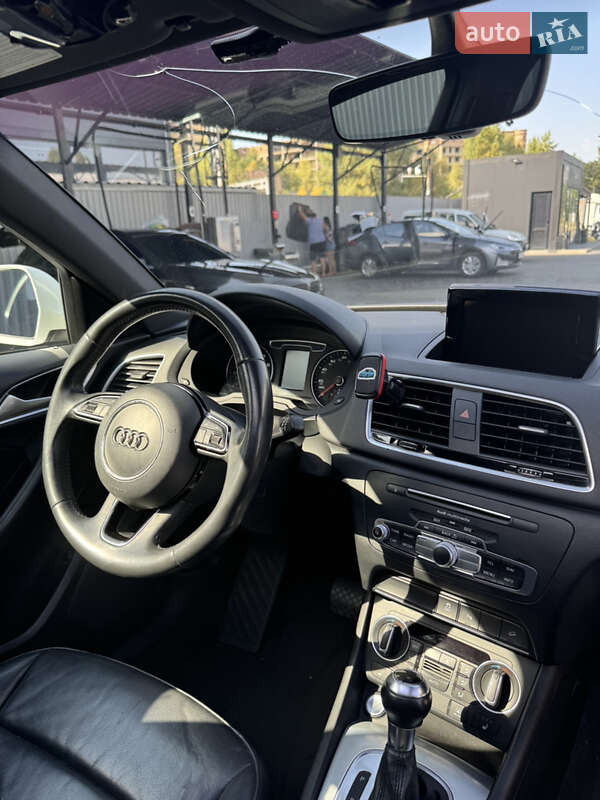 Внедорожник / Кроссовер Audi Q3 2017 в Киеве