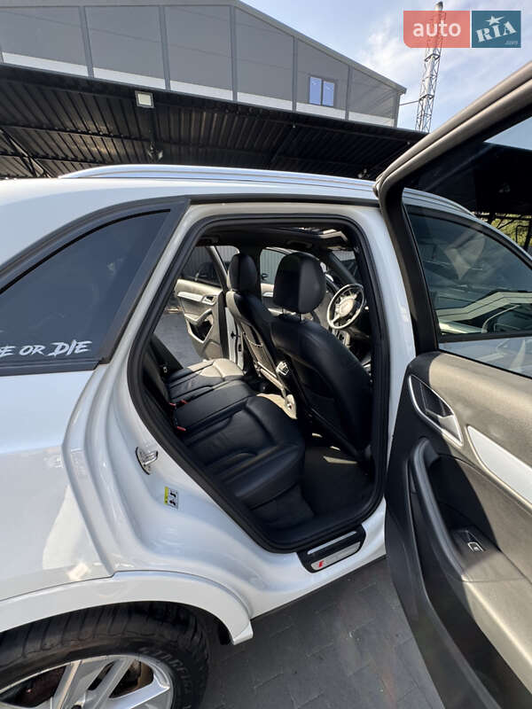 Внедорожник / Кроссовер Audi Q3 2017 в Киеве