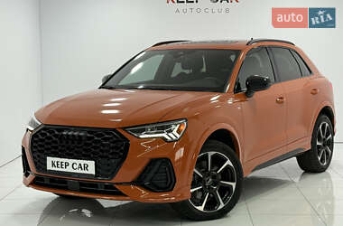 Внедорожник / Кроссовер Audi Q3 2022 в 