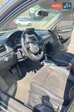 Внедорожник / Кроссовер Audi Q3 2011 в 