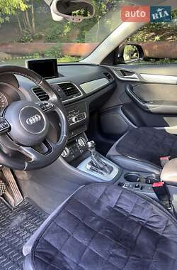 Внедорожник / Кроссовер Audi Q3 2011 в 