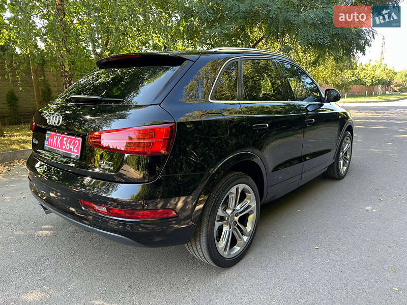 Внедорожник / Кроссовер Audi Q3 2016 в Ровно