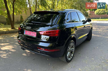 Позашляховик / Кросовер Audi Q3 2016 в 