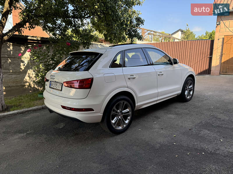 Позашляховик / Кросовер Audi Q3 2016 в Рівному