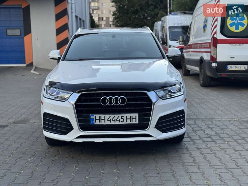 Позашляховик / Кросовер Audi Q3 2017 в Одесі