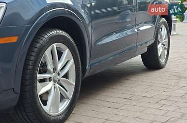 Внедорожник / Кроссовер Audi Q3 2016 в 