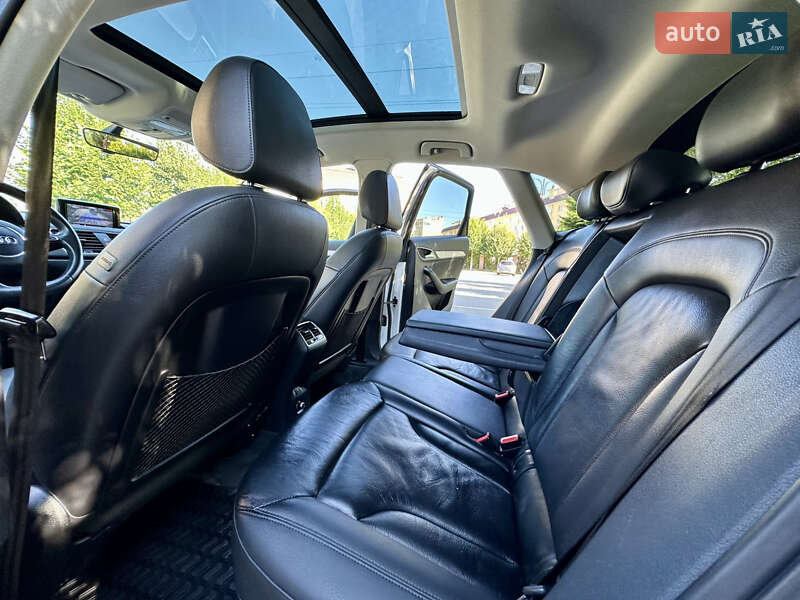 Внедорожник / Кроссовер Audi Q3 2017 в Киеве