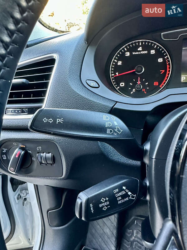 Внедорожник / Кроссовер Audi Q3 2017 в Киеве