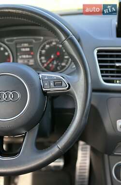 Внедорожник / Кроссовер Audi Q3 2016 в 