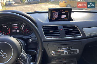 Внедорожник / Кроссовер Audi Q3 2011 в 