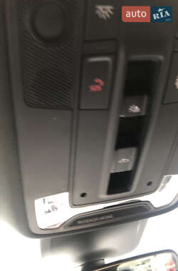 Внедорожник / Кроссовер Audi Q3 2022 в 