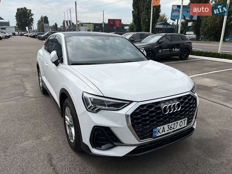 Внедорожник / Кроссовер Audi Q3 2024 в Ивано-Франковске