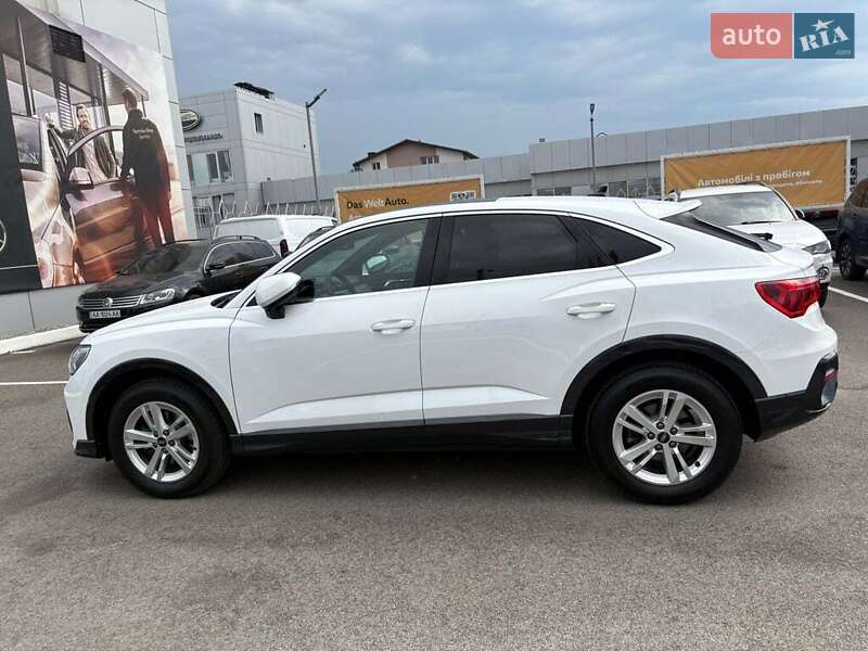 Внедорожник / Кроссовер Audi Q3 2024 в Ивано-Франковске