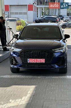 Внедорожник / Кроссовер Audi Q3 2021 в Львове