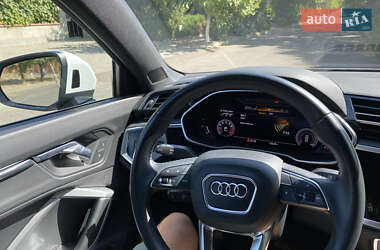 Внедорожник / Кроссовер Audi Q3 2019 в 