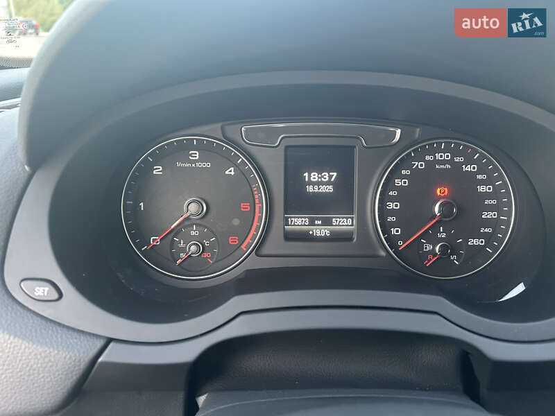 Позашляховик / Кросовер Audi Q3 2018 в Києві