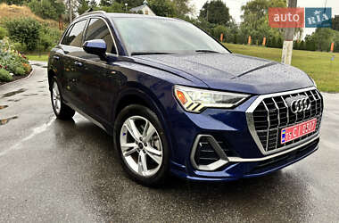 Внедорожник / Кроссовер Audi Q3 2022 в Вышгороде