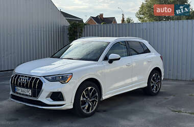 Внедорожник / Кроссовер Audi Q3 2019 в Киеве