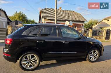 Позашляховик / Кросовер Audi Q3 2017 в 