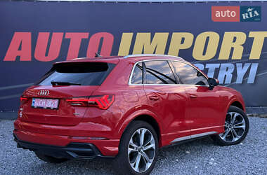 Позашляховик / Кросовер Audi Q3 2021 в 