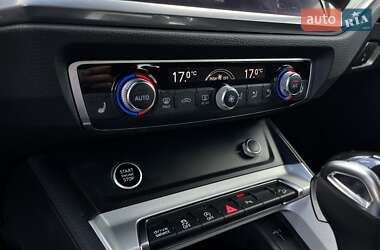 Внедорожник / Кроссовер Audi Q3 2020 в 