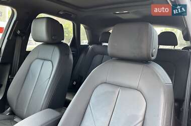 Внедорожник / Кроссовер Audi Q3 2020 в 