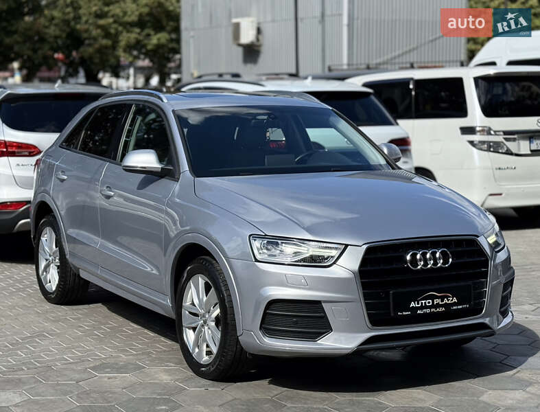 Внедорожник / Кроссовер Audi Q3 2017 в Одессе