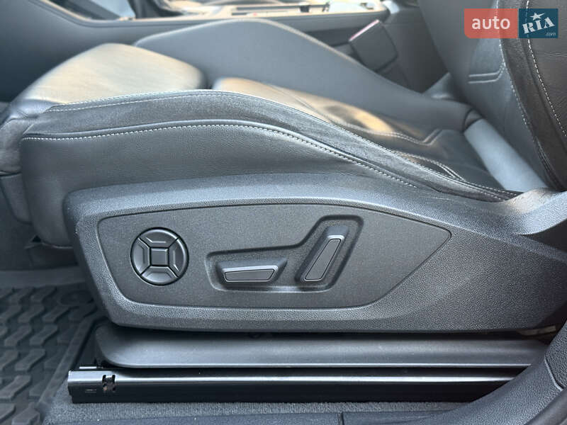 Позашляховик / Кросовер Audi Q3 2020 в Рівному фото 35 Позашляховик / Кросовер Audi Q3 2020 в Рівному