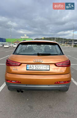 Внедорожник / Кроссовер Audi Q3 2012 в 