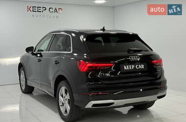 Внедорожник / Кроссовер Audi Q3 2019 в 
