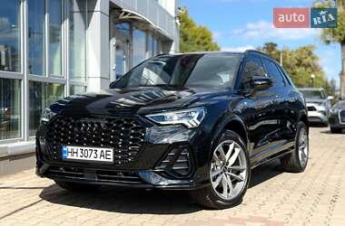 Внедорожник / Кроссовер Audi Q3 2024 в 