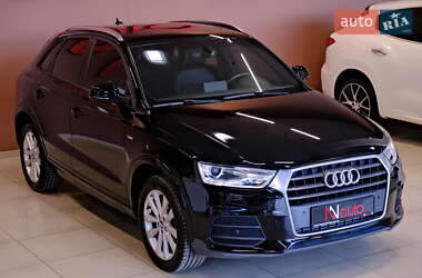 Позашляховик / Кросовер Audi Q3 2018 в 