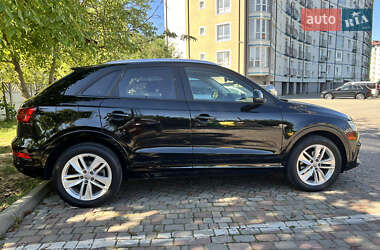 Внедорожник / Кроссовер Audi Q3 2016 в 