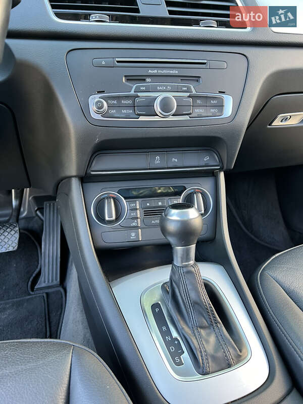 Внедорожник / Кроссовер Audi Q3 2016 в Ивано-Франковске