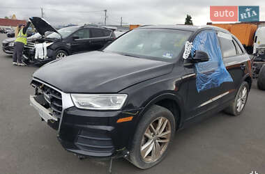 Внедорожник / Кроссовер Audi Q3 2017 в Умани
