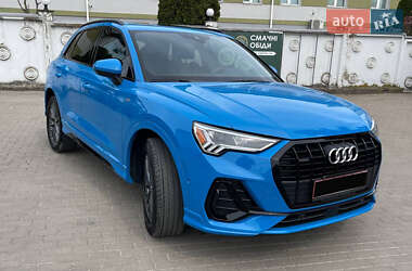 Внедорожник / Кроссовер Audi Q3 2020 в 